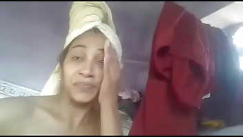 Desi girl showing body