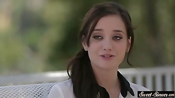 Gorgeous teenie cockriding her stepdad