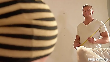 Rich Mom flirts with Handyman for Hard Anal Sex