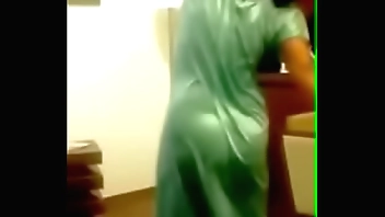 Hot Indian boobs bouncing