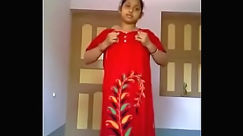 Desi teen showing boobs n shaved pussy