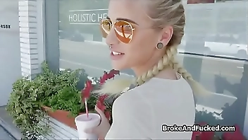 Broke blonde spinner blows dick