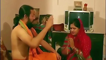 mallu bhabi fucked by hindu monk