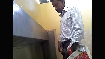 coroa gostosos no banheirão