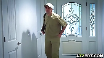 Busty babe August Ames bangs with a tech guy