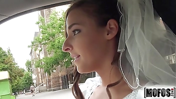 Mofos.com - Amirah Adara - Stranded Teens