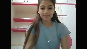 Amateur Indian  girls flashing indian big boobs to boy friend