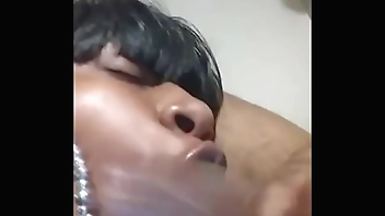 (WhoIsShe?) She deepthroat with ease no gag