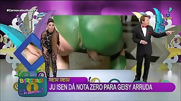 Ju Isen's Green Ass Shows Too Much While Squatting Live On RedeTV