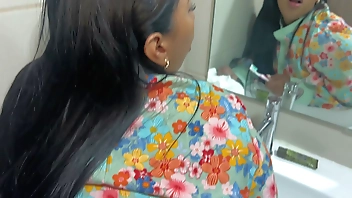 FreeUse Stepmom. Stepson tired of masturbating turns to submissive stepmom Leyne Rodriguez